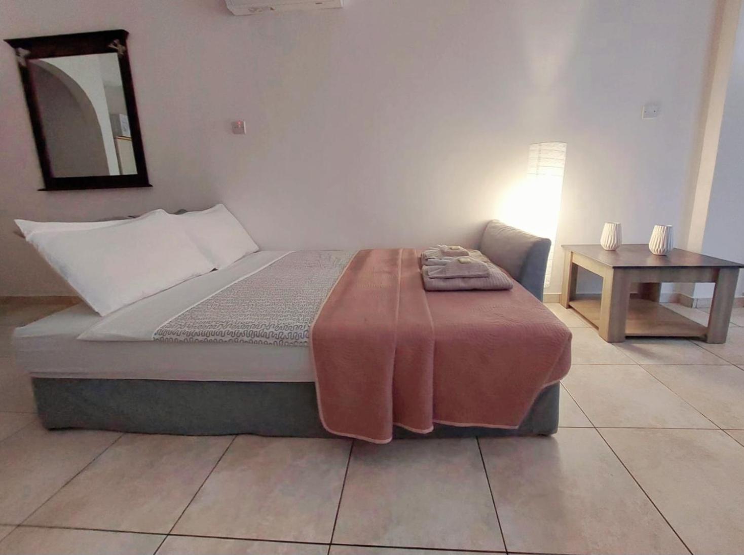 Joanne'S Cosy 1 Bdrm Apt Pafos Exterior foto