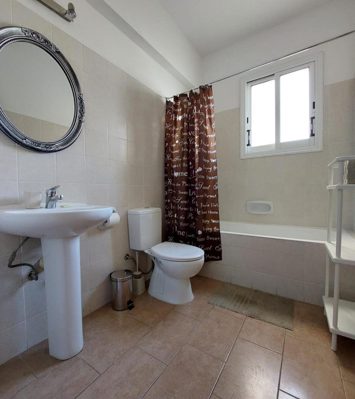 Joanne'S Cosy 1 Bdrm Apt Pafos Exterior foto